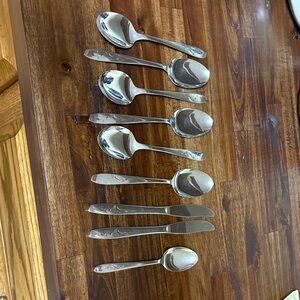 Elegant Silver Stainless Steel Flatware